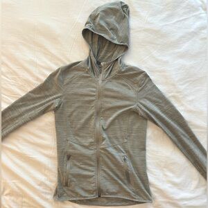 H&M Sport long sleeved athletic jacket